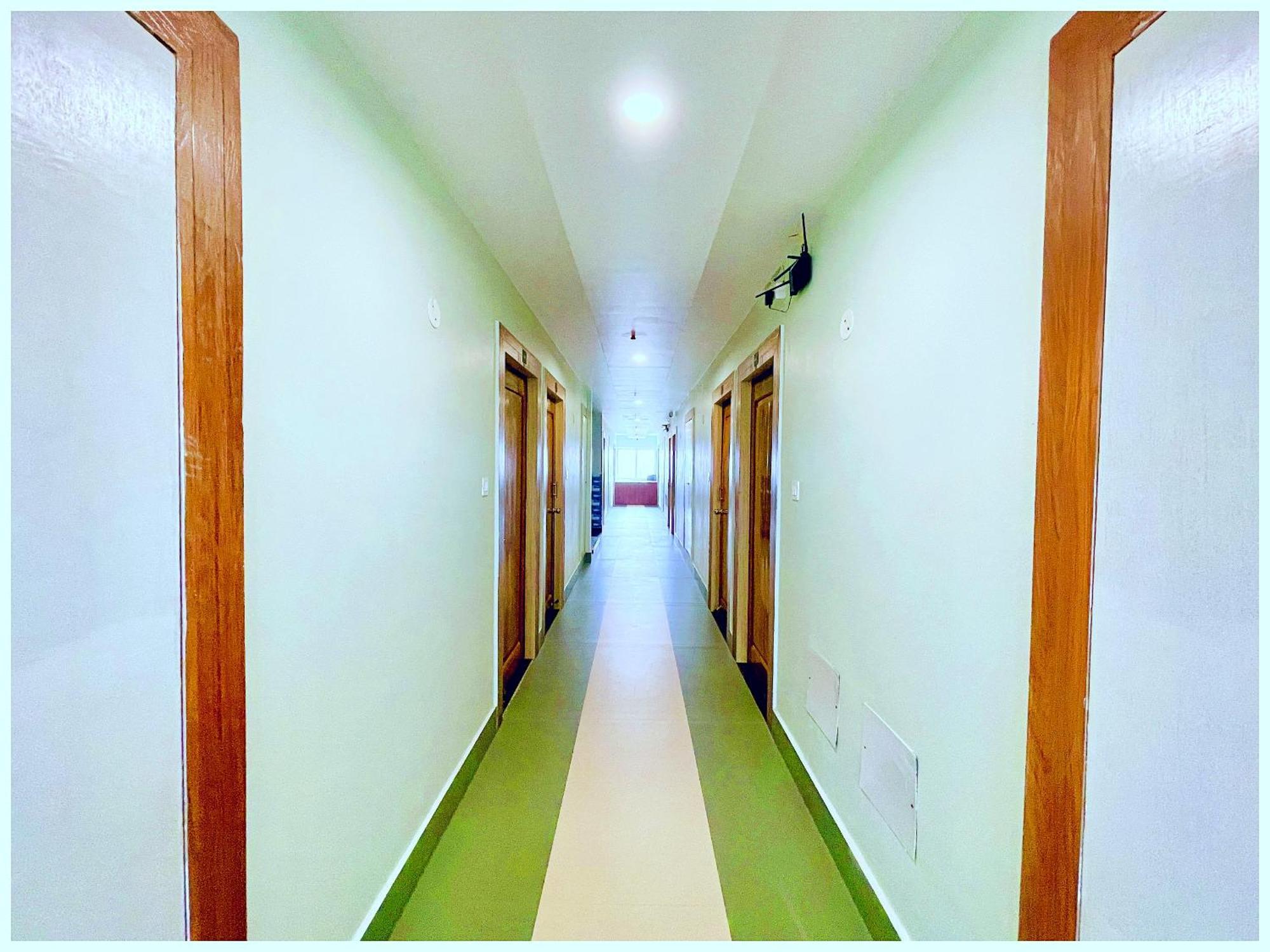 Simla Hotel K R I S H N A B - B Near Mall Road And Temple Exterior photo